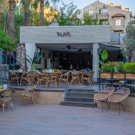 Club Cettia Aparthotel