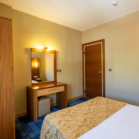 Club Cettia Aparthotel